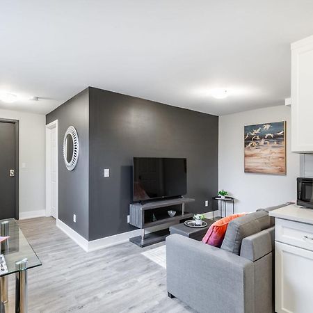 1Br Basement Condo - James Street Hamilton Eksteriør billede
